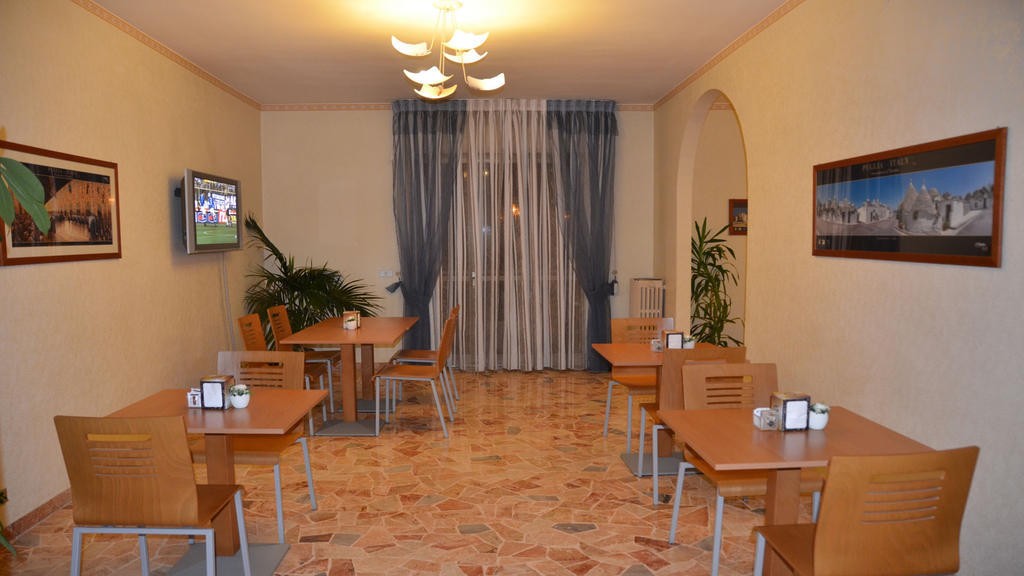 Hotel A-14 Modugno