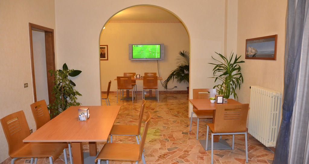Hotel A-14 3*