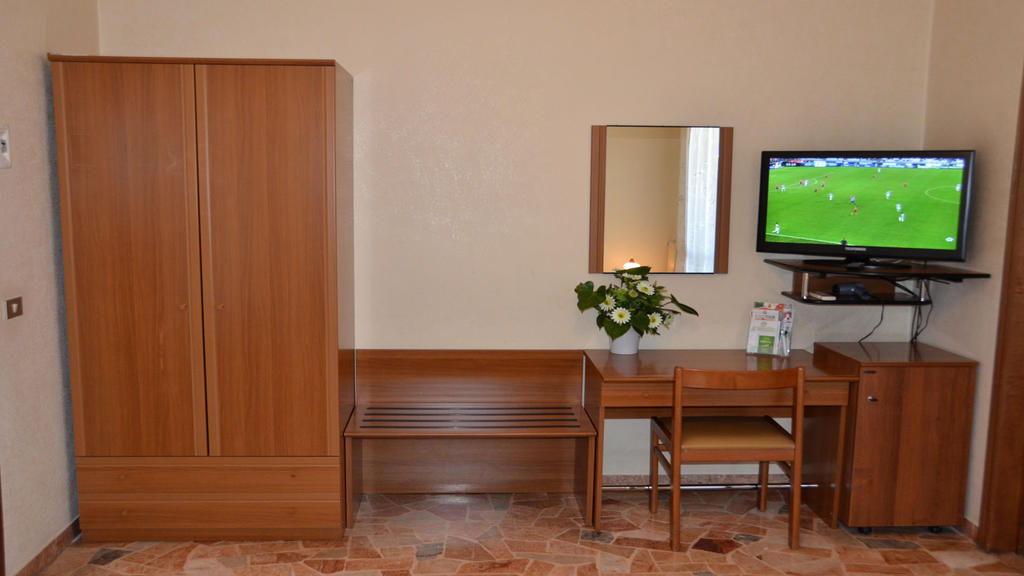 Hotel A-14 Modugno