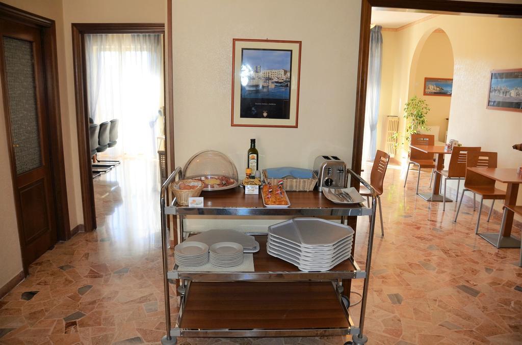 Hotel A-14 Modugno